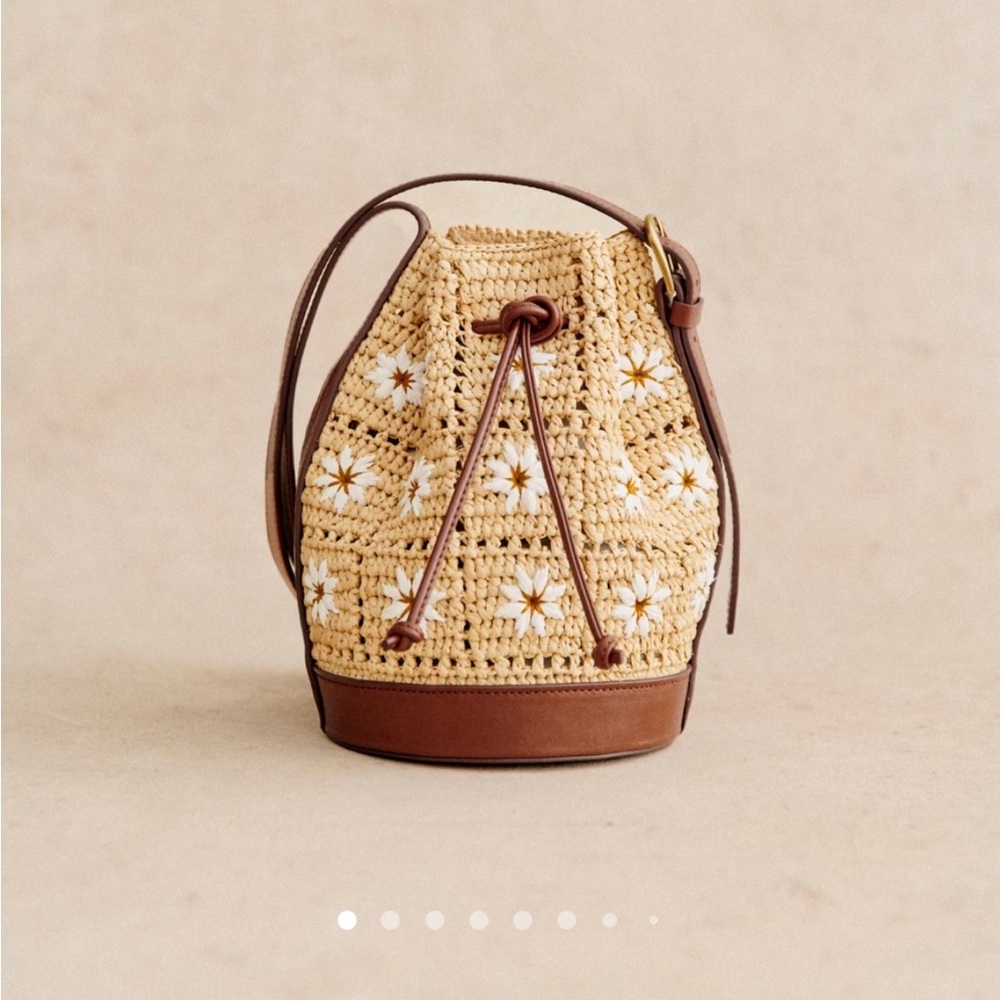 Sézane Mini Farrow Raffia Bucket Bag in Embroidery Multicoloured Flowers